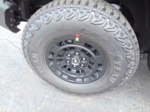 New 2026 Ford Bronco Outer Banks w/ Sasquatch Package AWD/4WD image 9