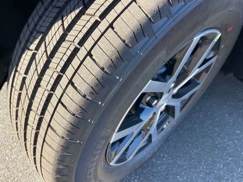 New 2025 Jeep Grand Cherokee Limited image 5