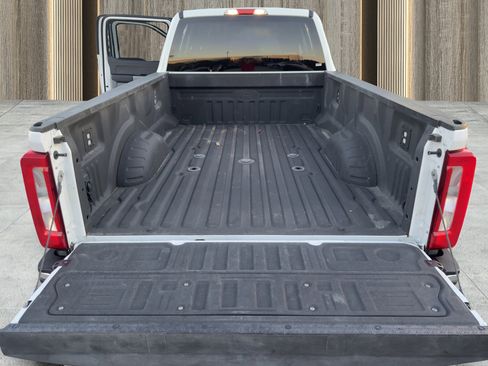 Used 2024 Ford F350 XLT image 97