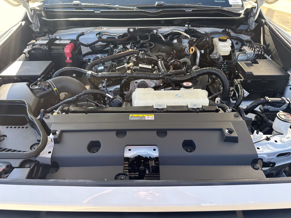 Certified 2025 Toyota Tacoma TRD Off-Road AWD/4WD image 21