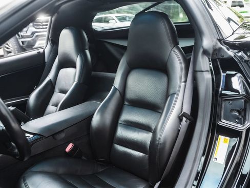 Used 2009 Chevrolet Corvette Coupe w/ Preferred Equipment Group RWD image 17