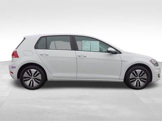 Used 2019 Volkswagen e-Golf SE w/ Driver Assistance Package video 2