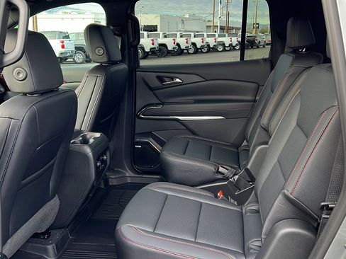 New 2026 Chevrolet Traverse Z71 image 16