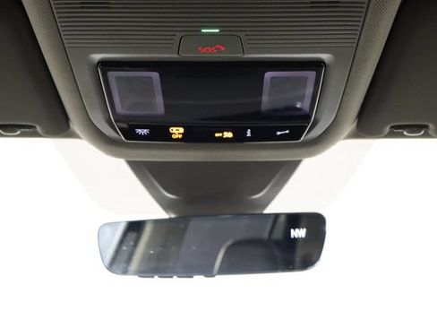 Used 2026 Volkswagen Atlas SE FWD image 26