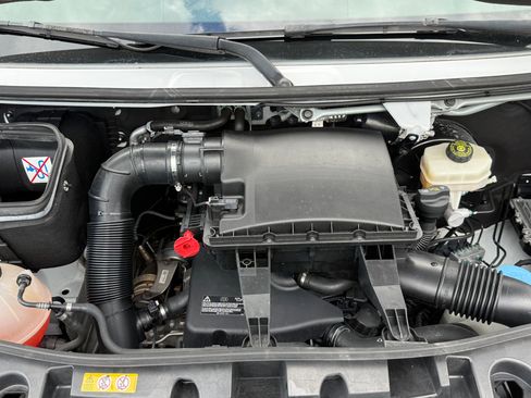 Used 2021 Mercedes-Benz Sprinter 2500 image 18