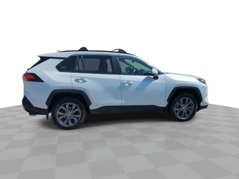 Used 2022 Toyota RAV4 Limited AWD/4WD image 9