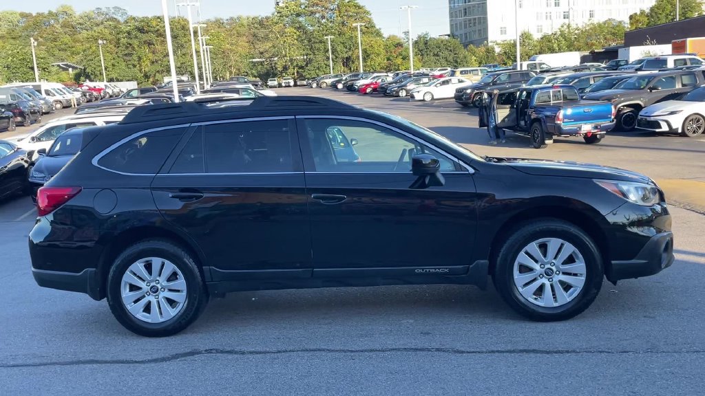 Used 2015 Subaru Outback 2.5i Premium AWD/4WD image 6