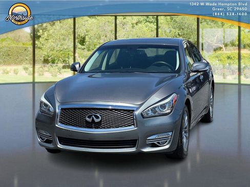 Used 2015 INFINITI Q70 3.7 RWD image 1