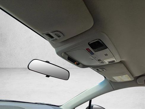 Used 2018 Subaru Legacy 2.5i Premium image 18