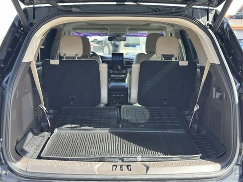 Used 2021 Ford Explorer Platinum w/ Equipment Group 601A image 11