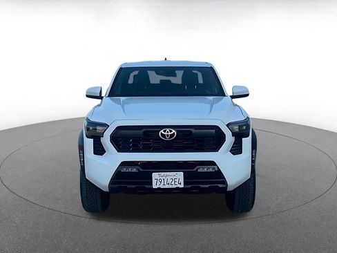 Used 2025 Toyota Tacoma TRD Off-Road image 4