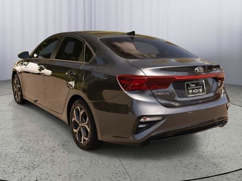 Used 2020 Kia Forte LXS FWD image 17