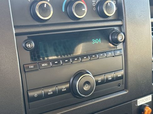 Used 2020 Chevrolet Express 2500 image 16