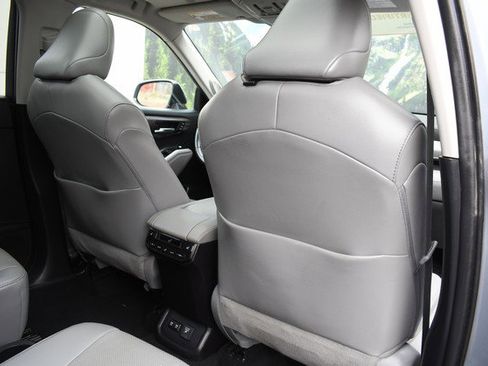 Certified 2021 Toyota Highlander Platinum image 28