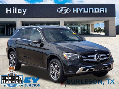 Used 2021 Mercedes-Benz GLC 300 image 2