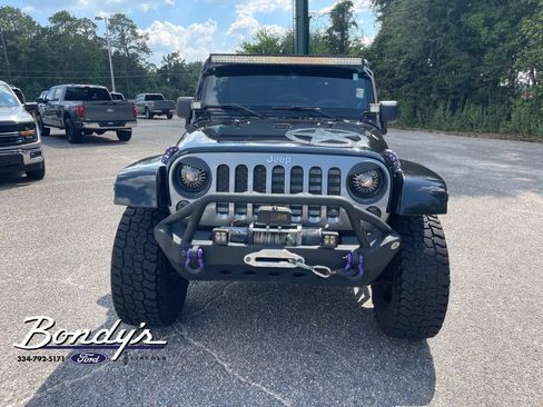Used 2013 Jeep Wrangler Unlimited Sport AWD/4WD image 2