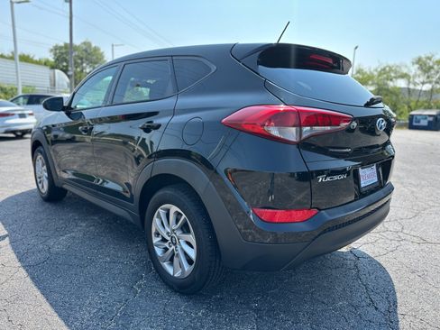 Used 2017 Hyundai Tucson SE FWD image 3