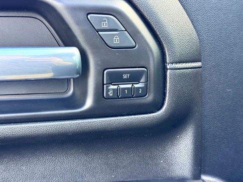 Used 2022 GMC Sierra 3500 Denali image 18