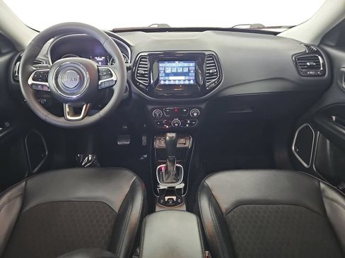Used 2021 Jeep Compass Latitude w/ Sun and Sound Group FWD image 11