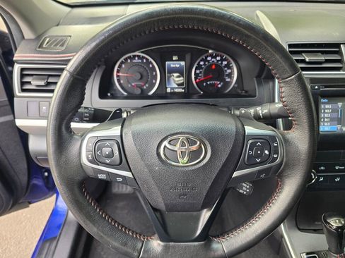 Used 2015 Toyota Camry SE image 29