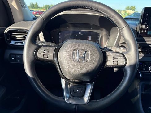 Used 2025 Honda Pilot Elite image 21