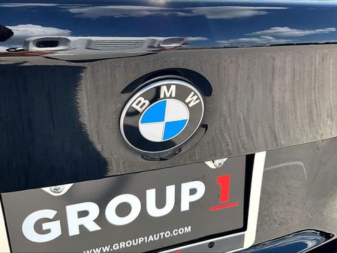 Used 2018 BMW 320i Sedan RWD image 31