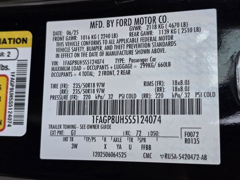 Used 2025 Ford Mustang Premium image 32