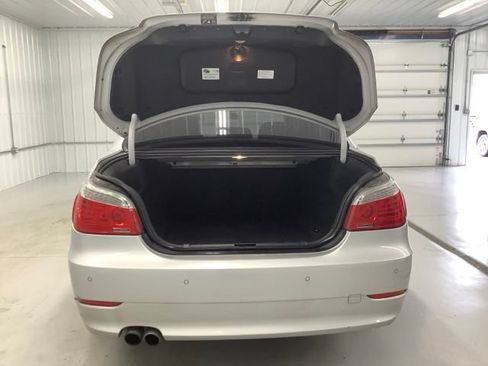 Used 2010 BMW 535i xDrive Sedan AWD/4WD image 6