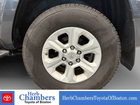 Used 2016 Toyota 4Runner SR5 RWD image 20
