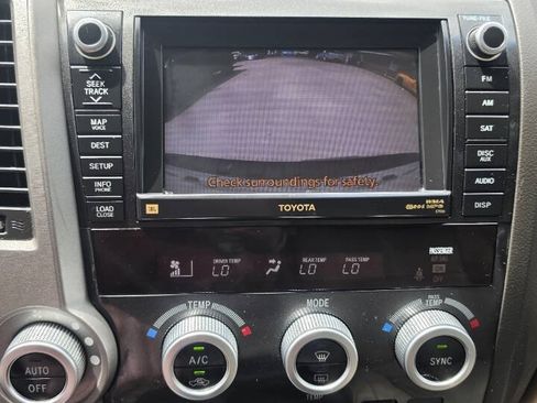 Used 2010 Toyota Sequoia Platinum RWD image 21