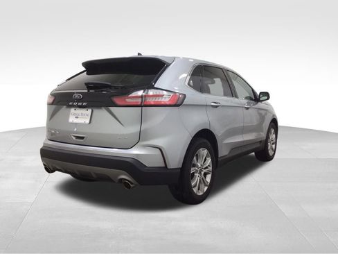 Used 2024 Ford Edge Titanium image 4