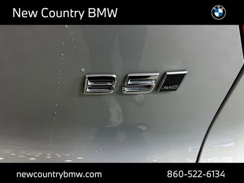 Used 2023 Volvo XC40 B5 Plus w/ Protection Package Premier AWD/4WD image 11