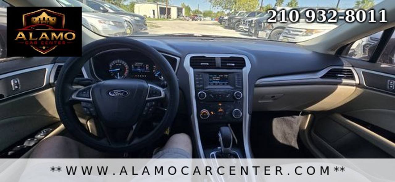 Used 2013 Ford Fusion SE FWD image 37