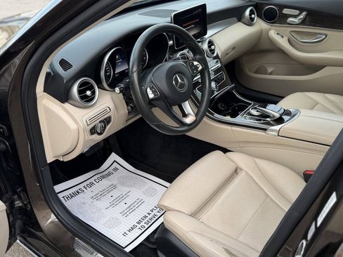 Used 2016 Mercedes-Benz C 300 4MATIC Sedan image 9