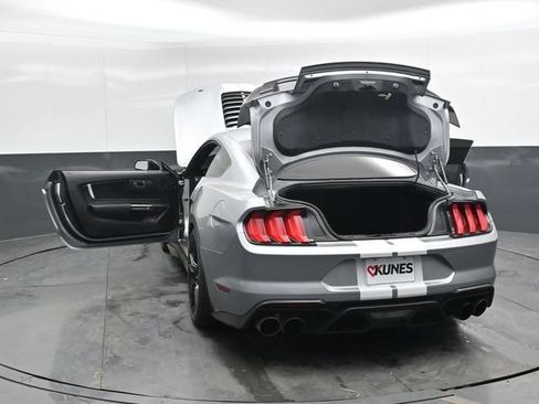 Used 2022 Ford Mustang Shelby GT500 w/ Technology Package RWD image 45