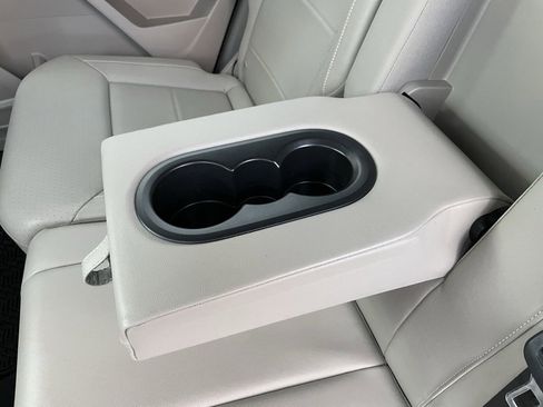 Used 2022 Volkswagen Atlas SE image 54