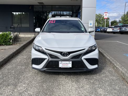 Certified 2024 Toyota Camry SE w/ Cold Weather Package AWD/4WD image 2