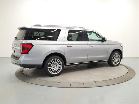 Used 2024 Ford Expedition Max Limited image 7