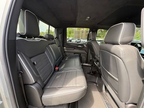 Used 2024 GMC Sierra 2500 AT4X AWD/4WD image 22
