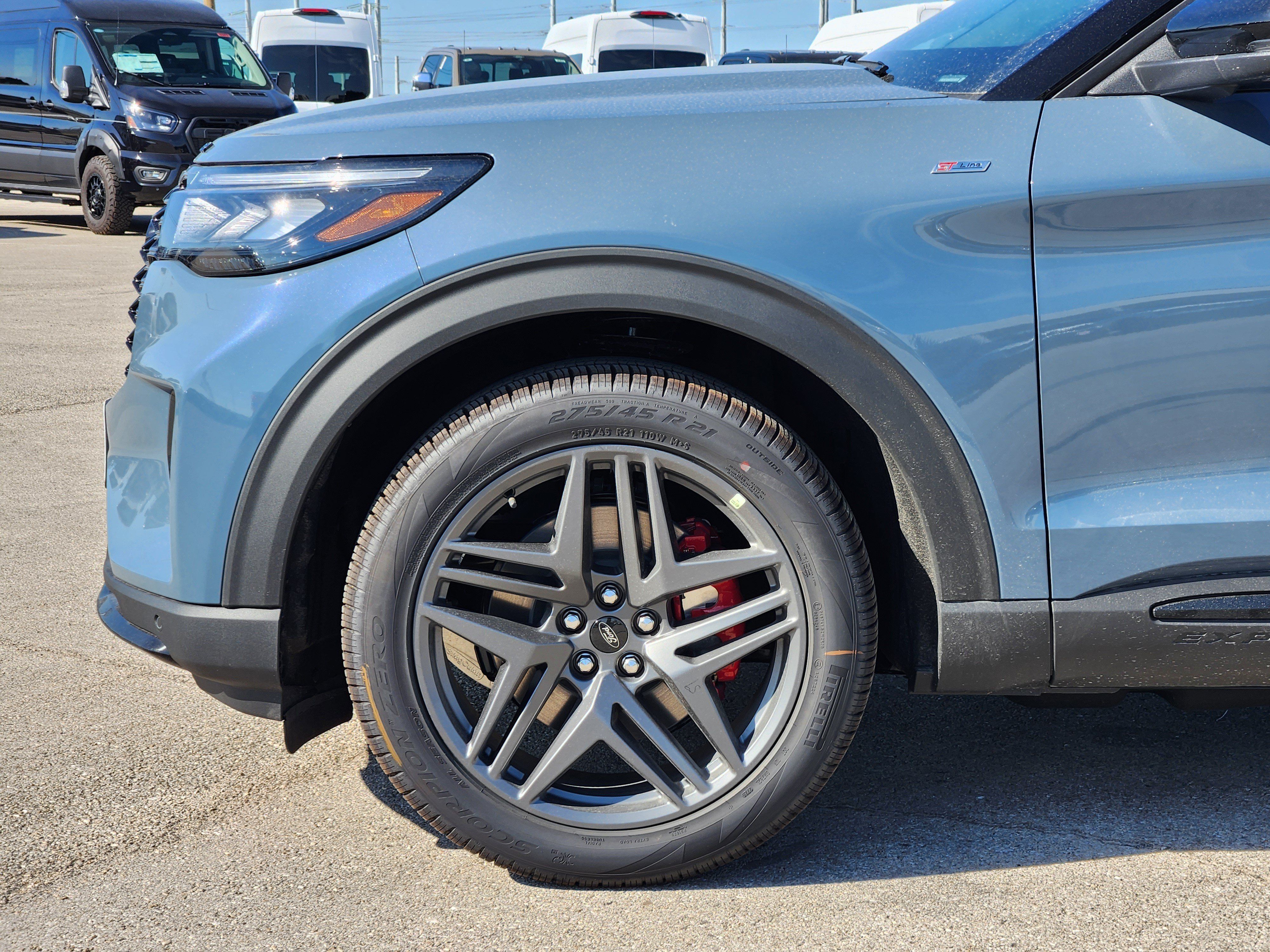 New 2027 Ford Explorer ST-Line w/ ST-Line Street Pack RWD image 6