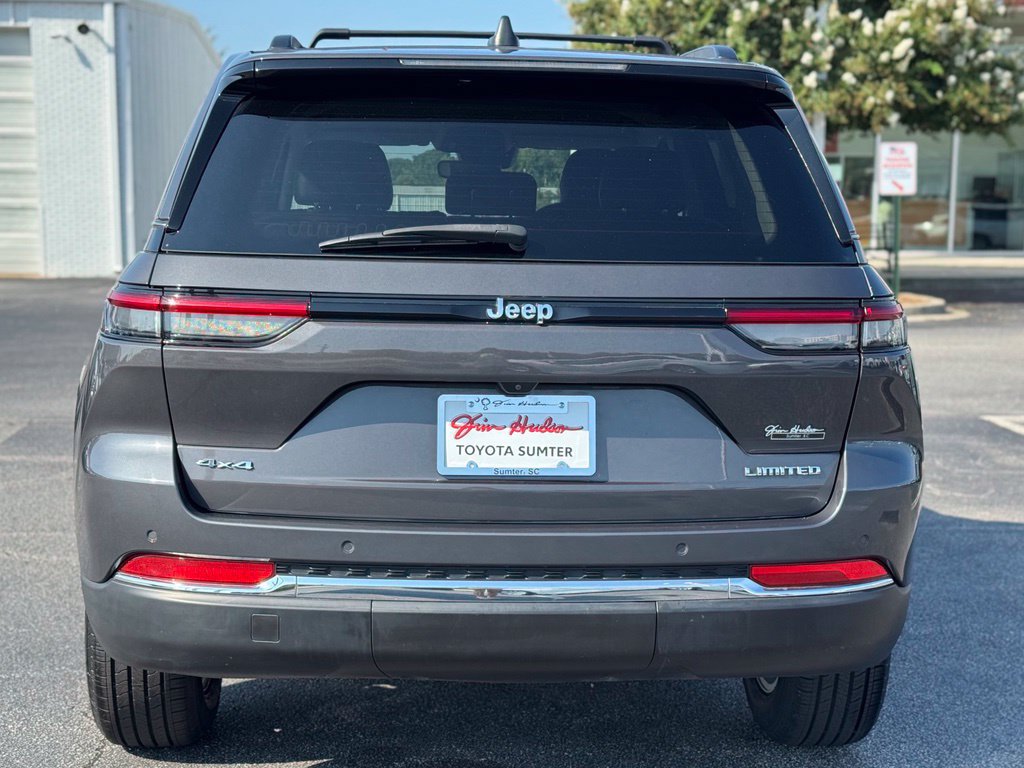 Used 2023 Jeep Grand Cherokee Limited AWD/4WD image 10