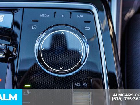 Used 2023 BMW 740i image 46