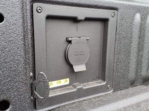 New 2026 Ford F150 Lariat image 9