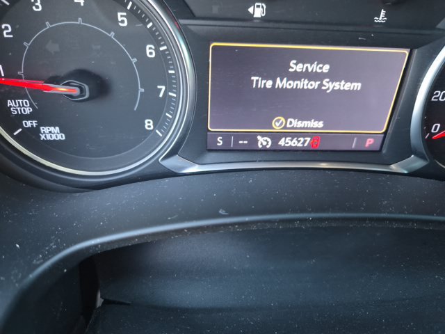 Used 2019 GMC Terrain Denali w/ Driver Alert Package II FWD image 2