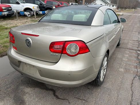 Used 2007 Volkswagen Eos 2.0T image 8