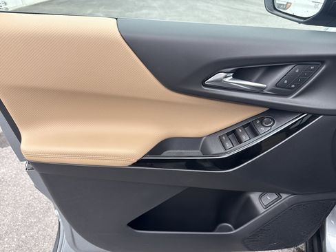 New 2026 Chevrolet Equinox ACTIV w/ Convenience Package III image 16