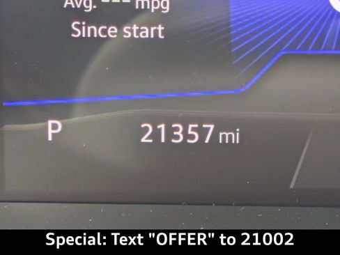 Used 2024 Volkswagen Jetta SE image 31