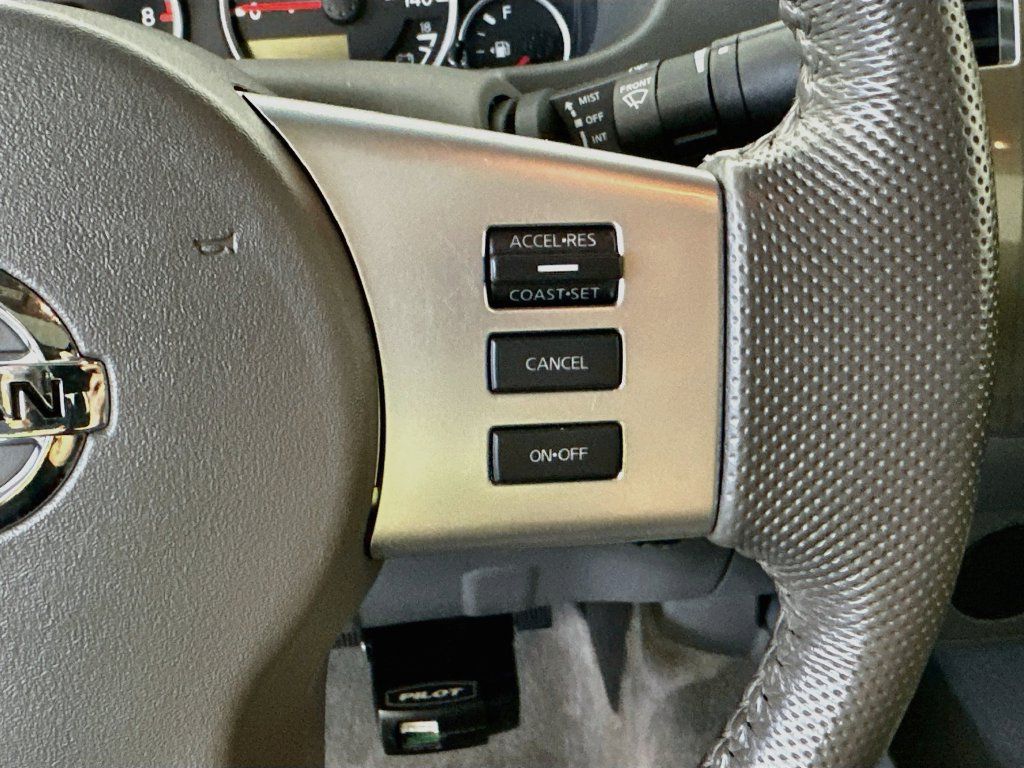 Used 2013 Nissan Frontier SL w/ Moonroof Pkg RWD image 26