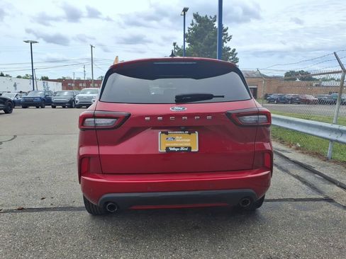 Certified 2024 Ford Escape ST-Line w/ Tech Pack #1 FWD image 8