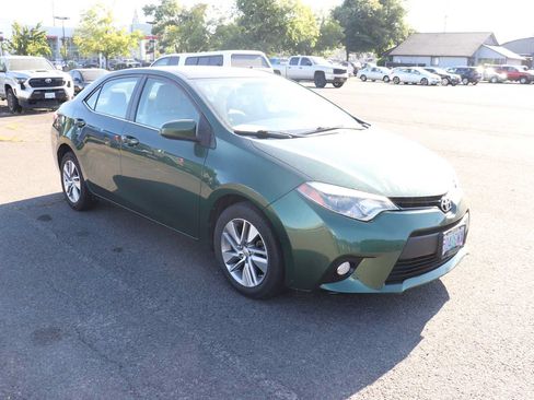 Used 2014 Toyota Corolla LE FWD image 3